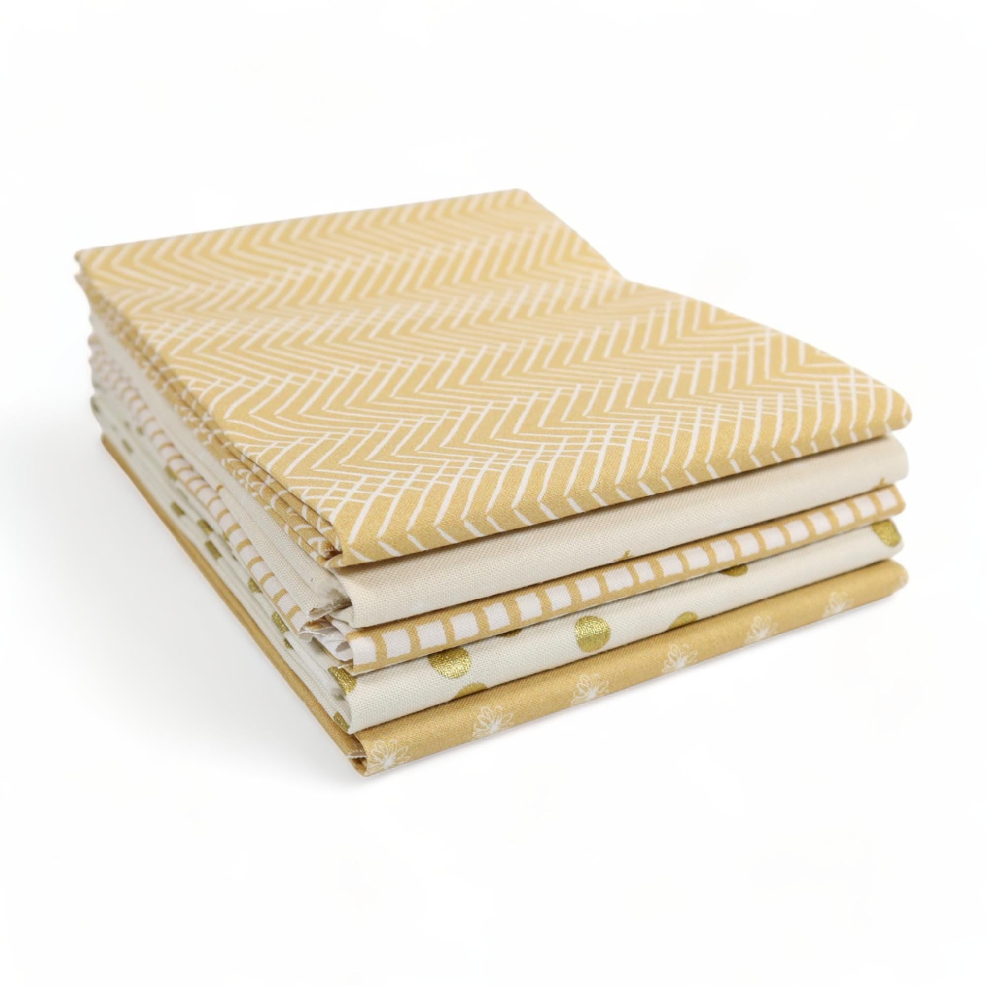 January Confetti Cream Sparkle from Monthly Placemats 2 by Hester & Cook for Riley Blake