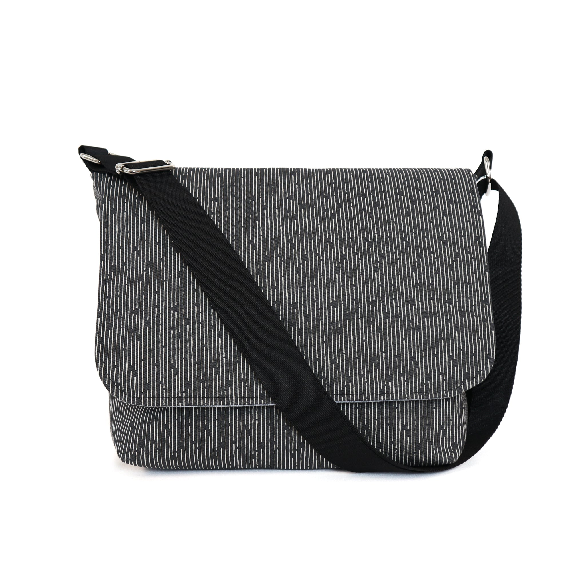 [CODEGRAPHY]★韓国人気★Square Logo Basic Messenger Bag CODEGRAPHY]☆韓国人気☆Square Logo Basic Messenger Bag