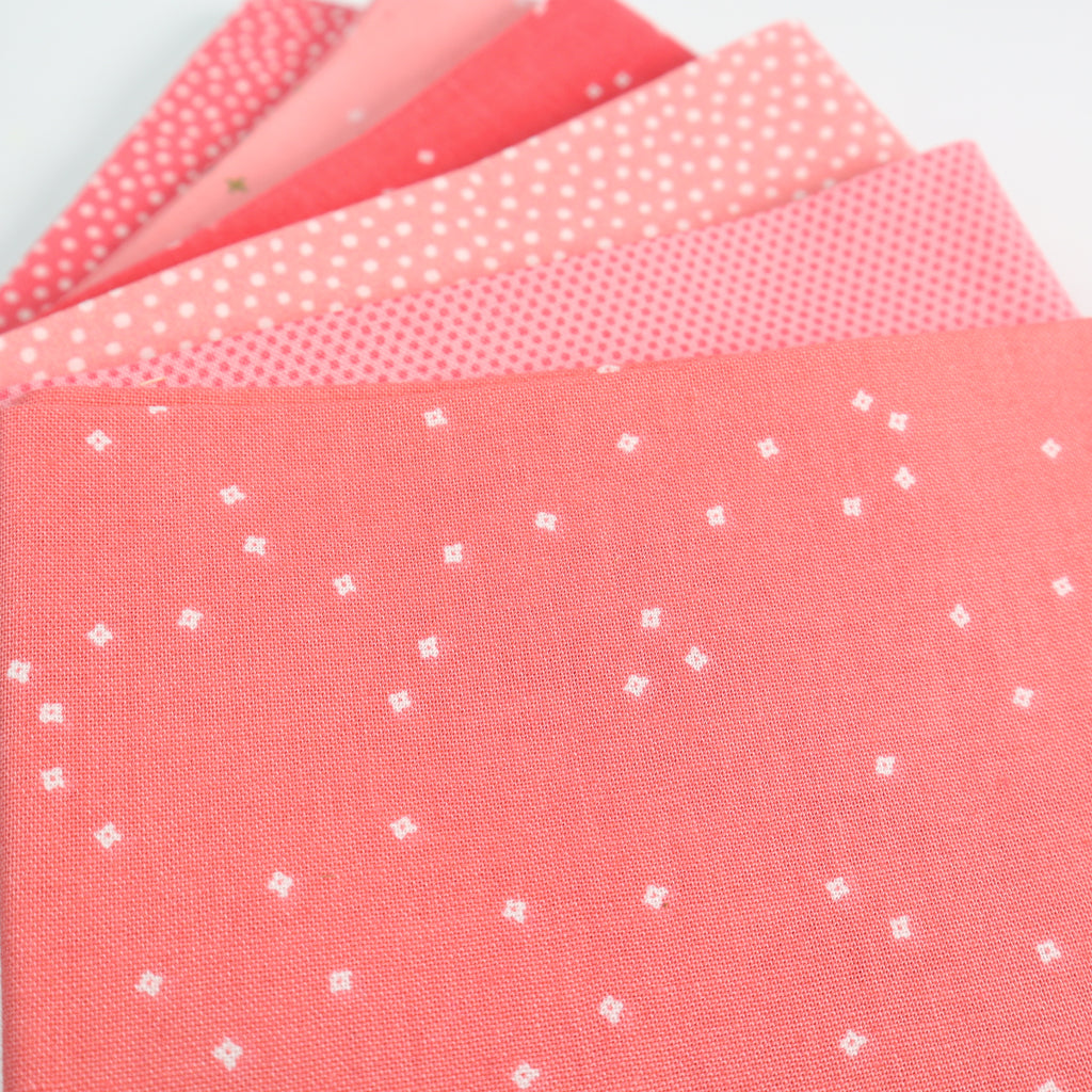 Coral (6) Piece Fat Quarter Bundle